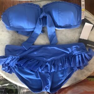 2 piece swimsuit. NWT Kenneth Cole Medium